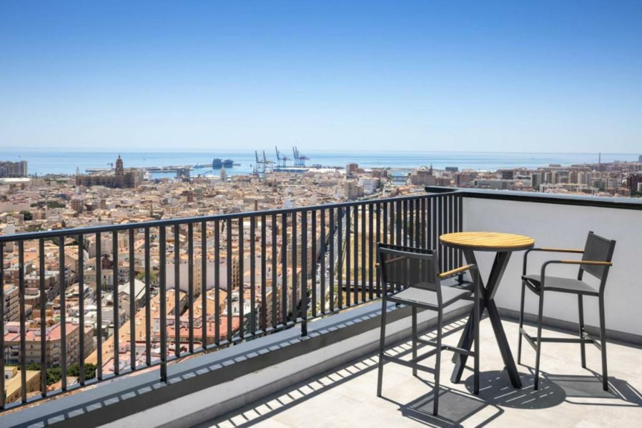 Urban Sky , Torre I, 21D