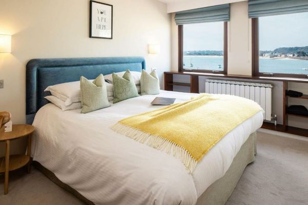The Moorings Hotel & Restaurant