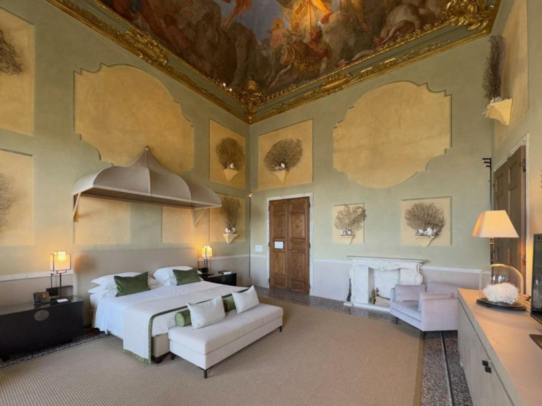 Hotel Palazzo Durazzo Suites