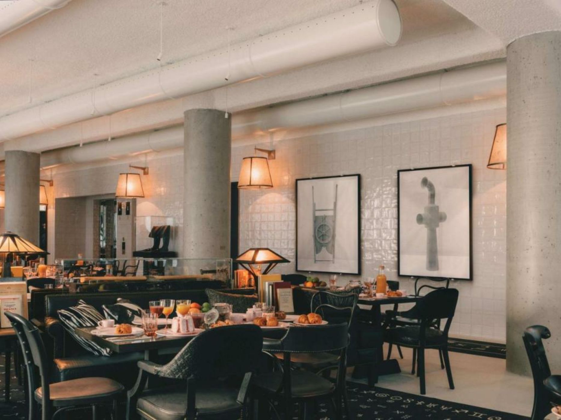 Maison Heler Metz, Curio Collection By Hilton