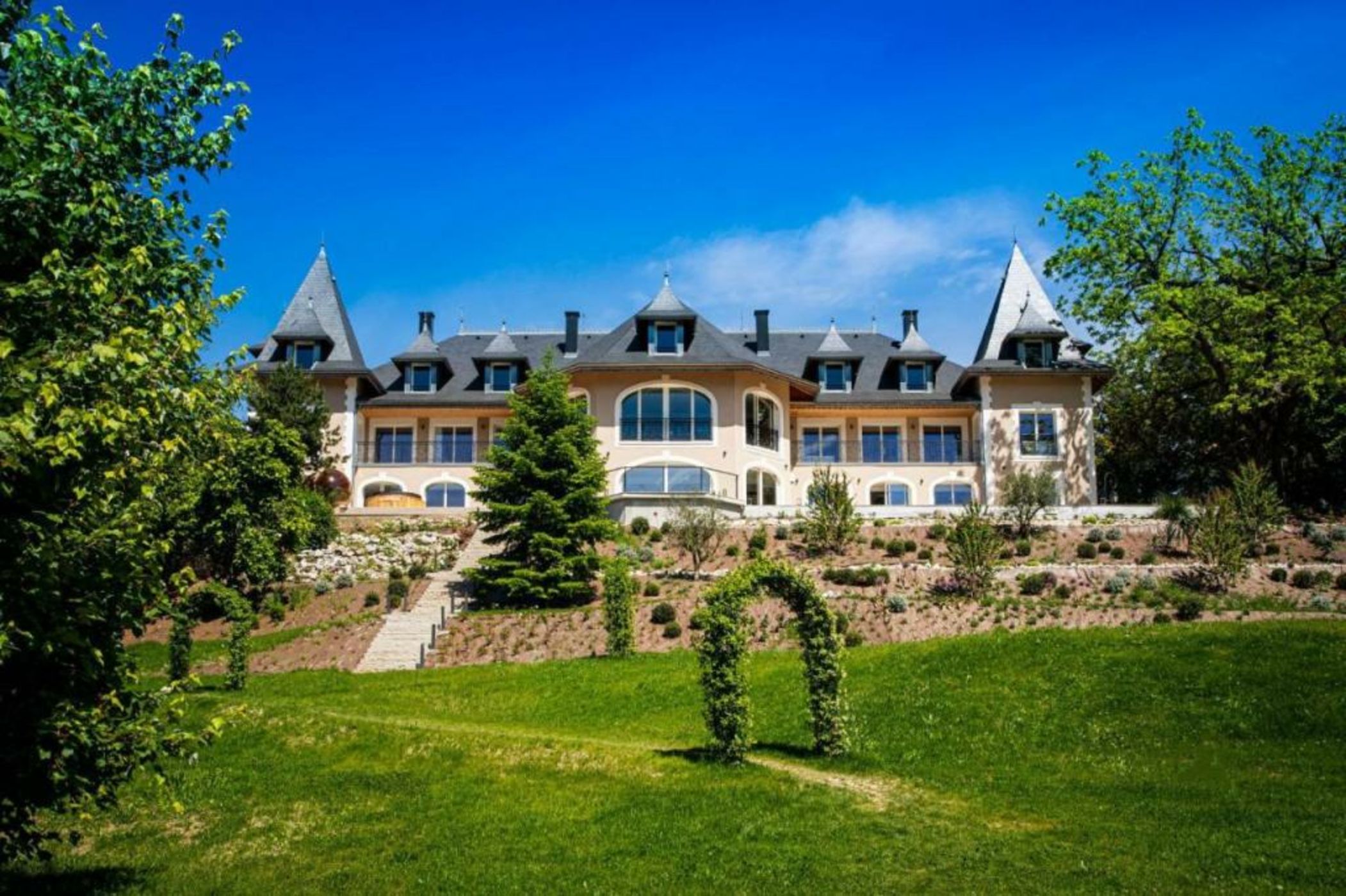 Hôtel L'Incomparable by Les Etincelles