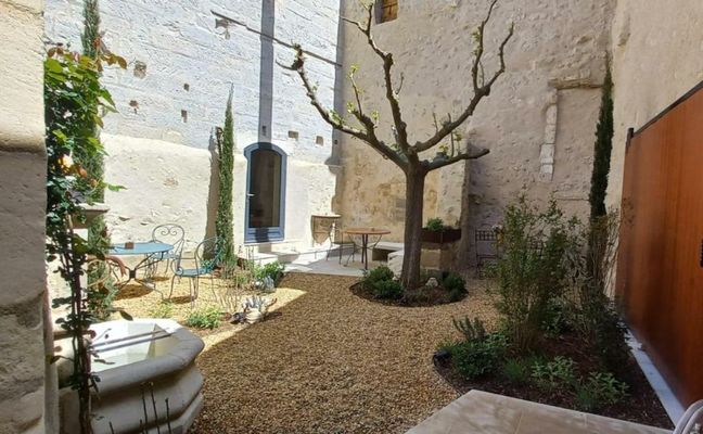 LA CASA DE BOULBON