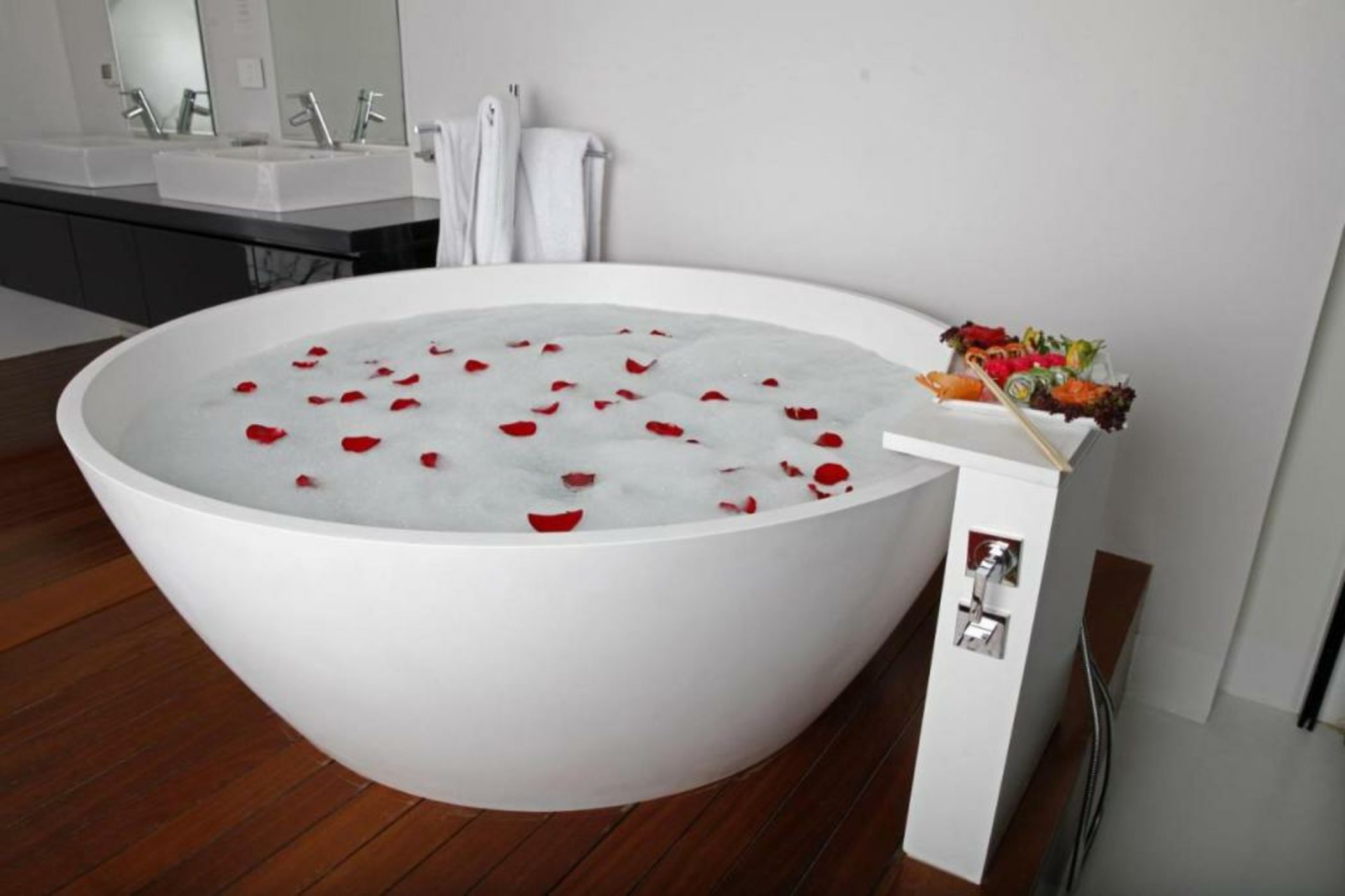 1866 Court & Suites Hotel