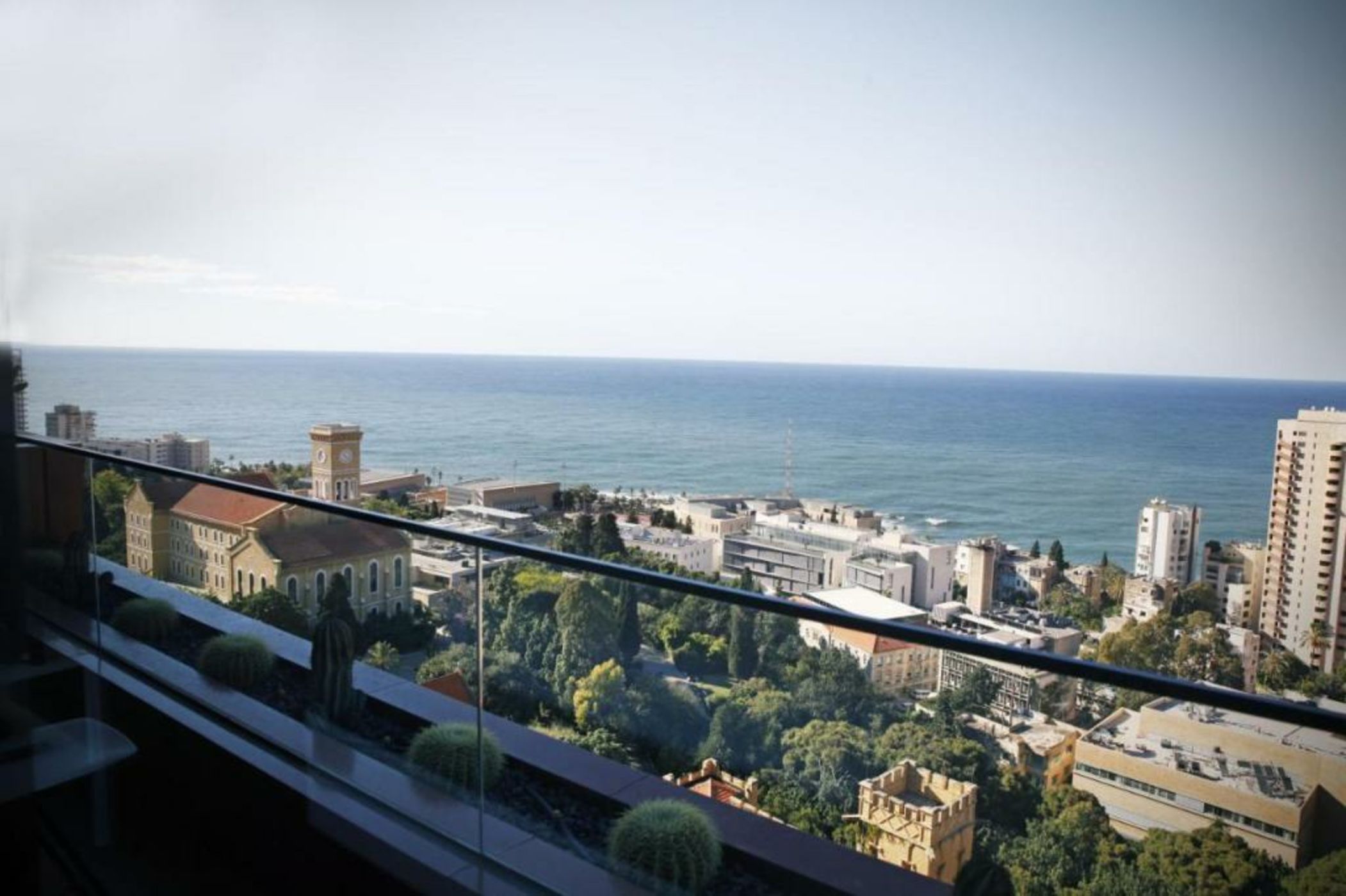 1866 Court & Suites Hotel