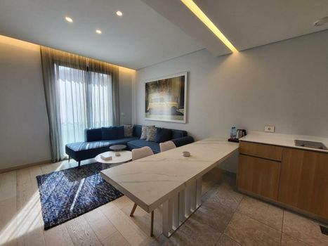 Monot Suites