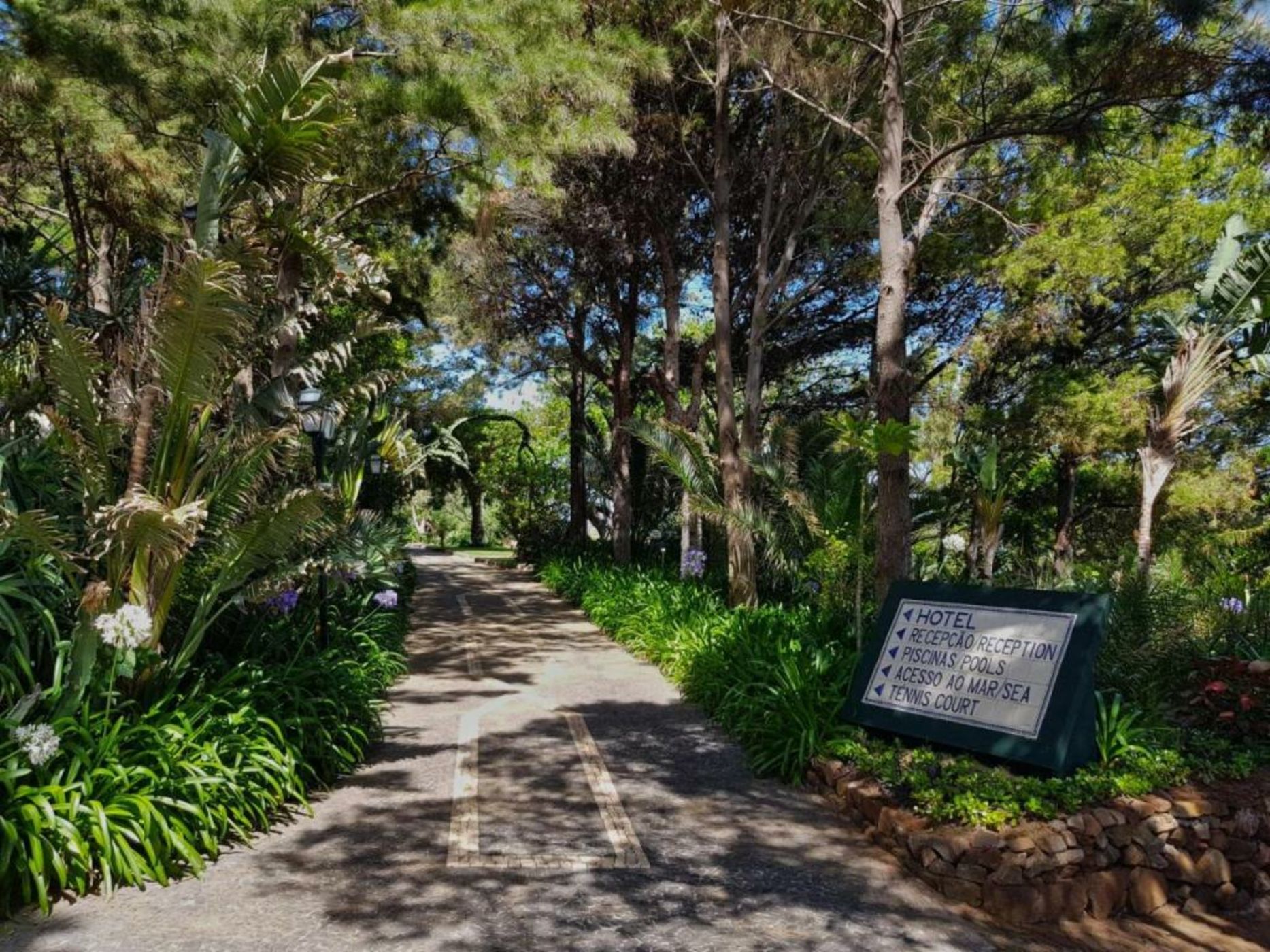 Albatroz Beach & Yacht Club