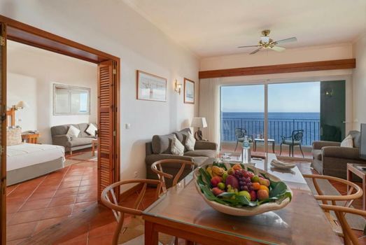 Albatroz Beach & Yacht Club