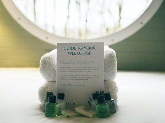 RiverBeds - Luxury Wee Lodges with Hot Tubs