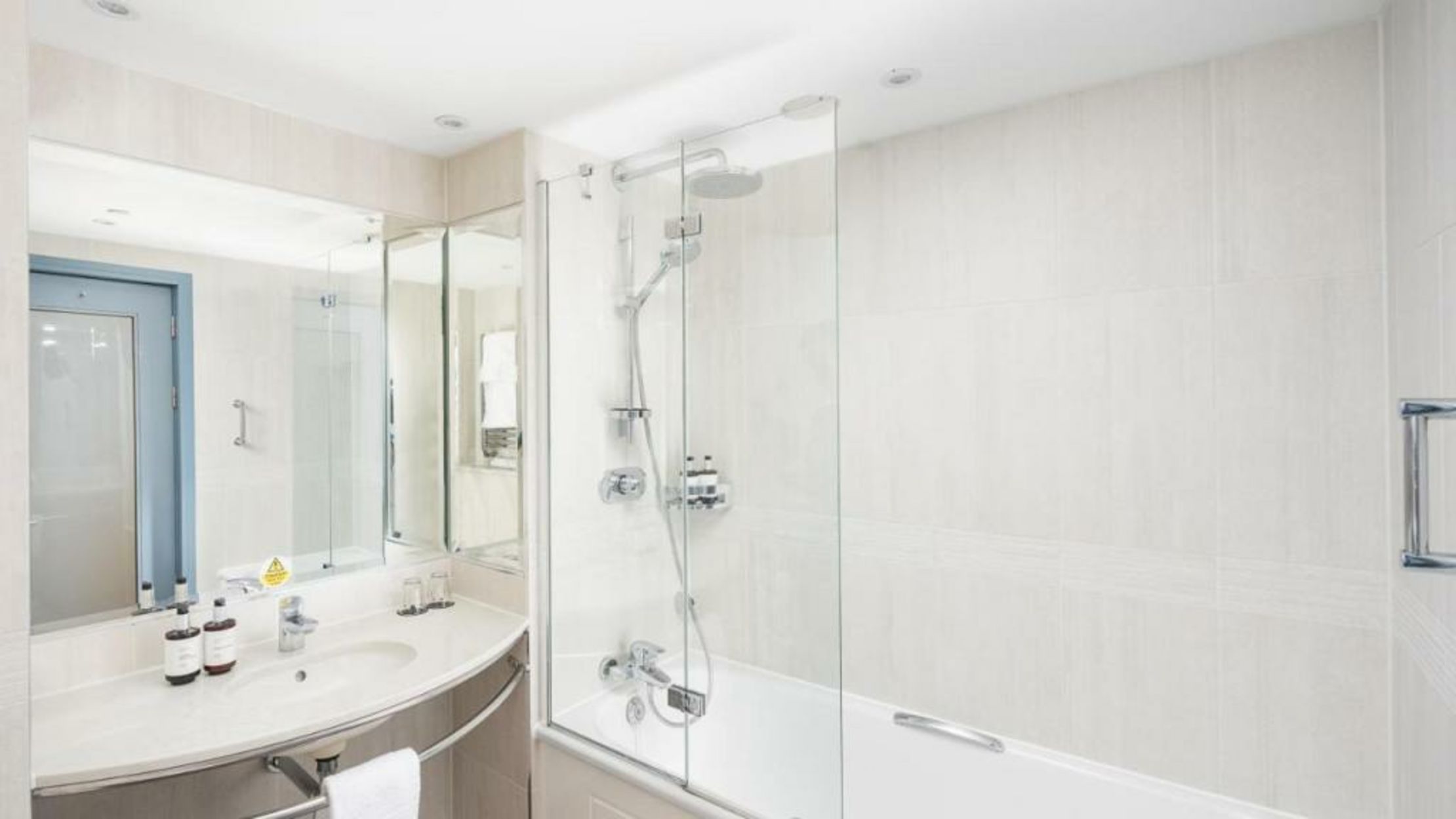 voco St. David's Cardiff by IHG