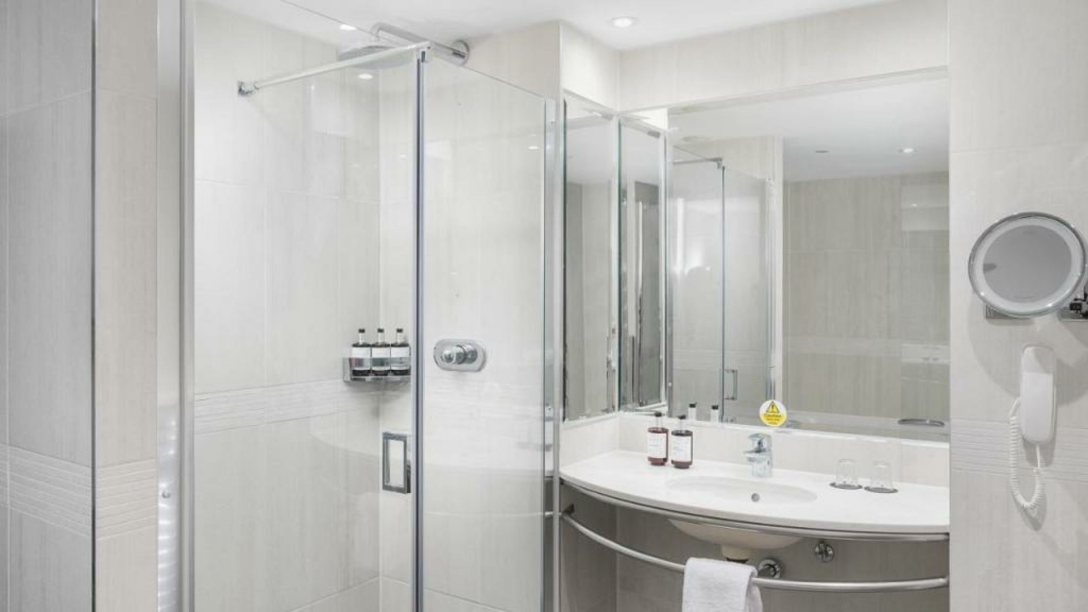 voco St. David's Cardiff by IHG