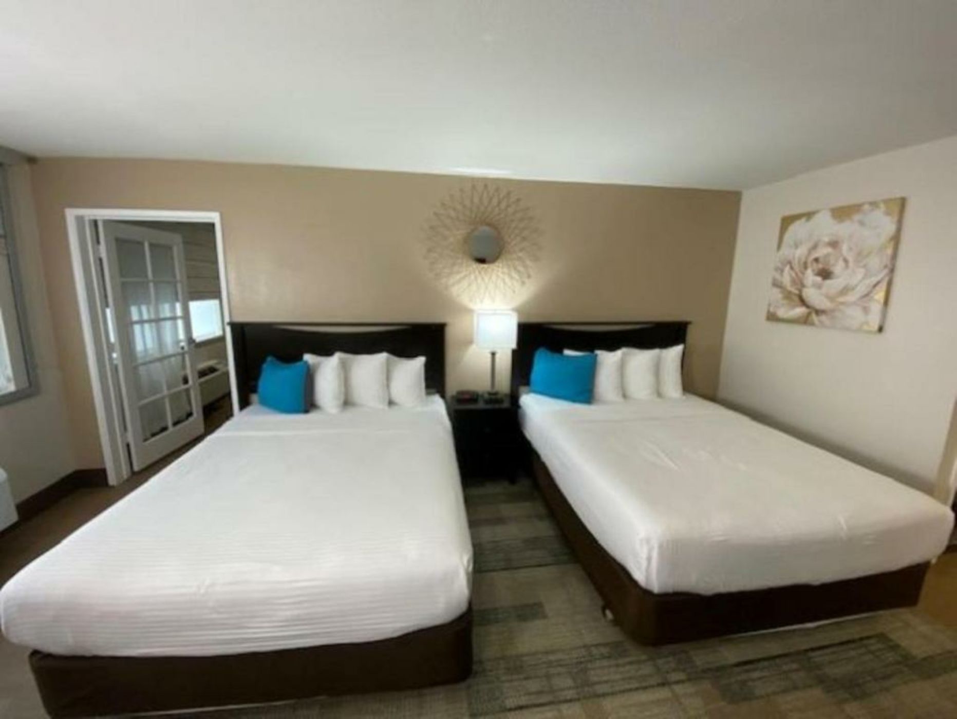 Stanford Inn & Suites Anaheim