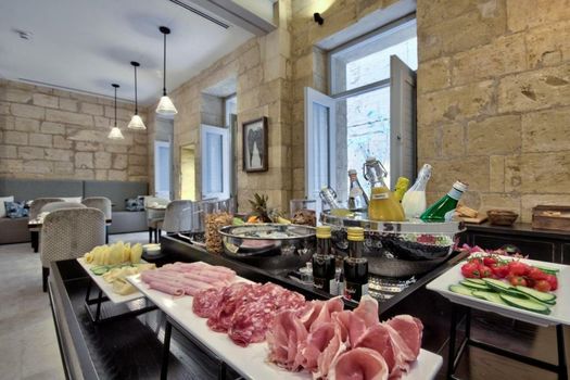 66 Saint Paul's & Spa