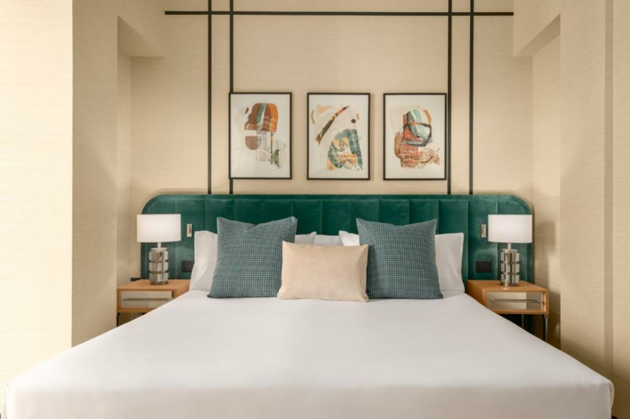 Room Mate Collection Mia, Rome Colosseum