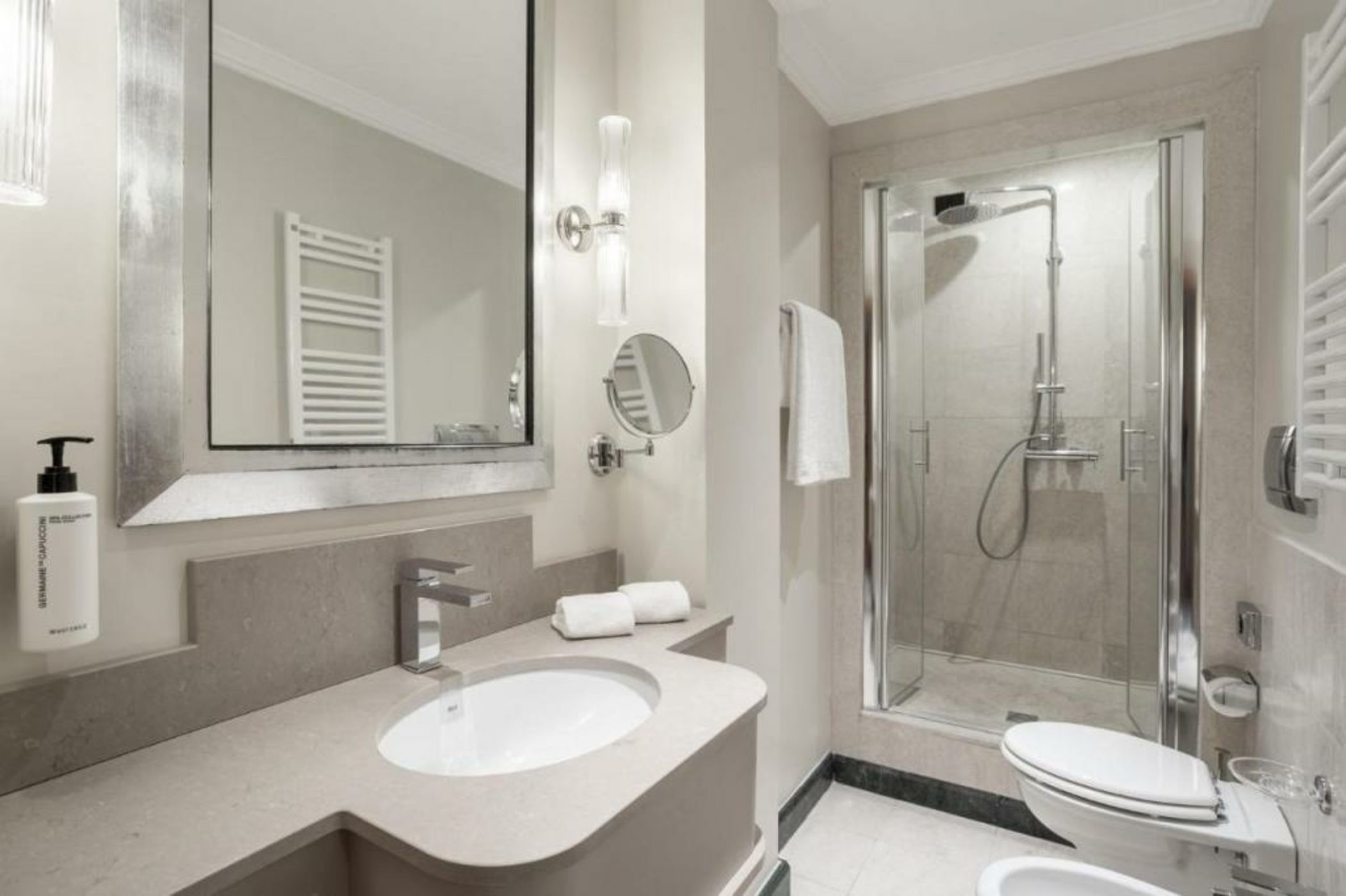 Room Mate Collection Mia, Rome Colosseum