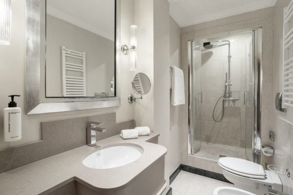 Room Mate Collection Mia, Rome Colosseum