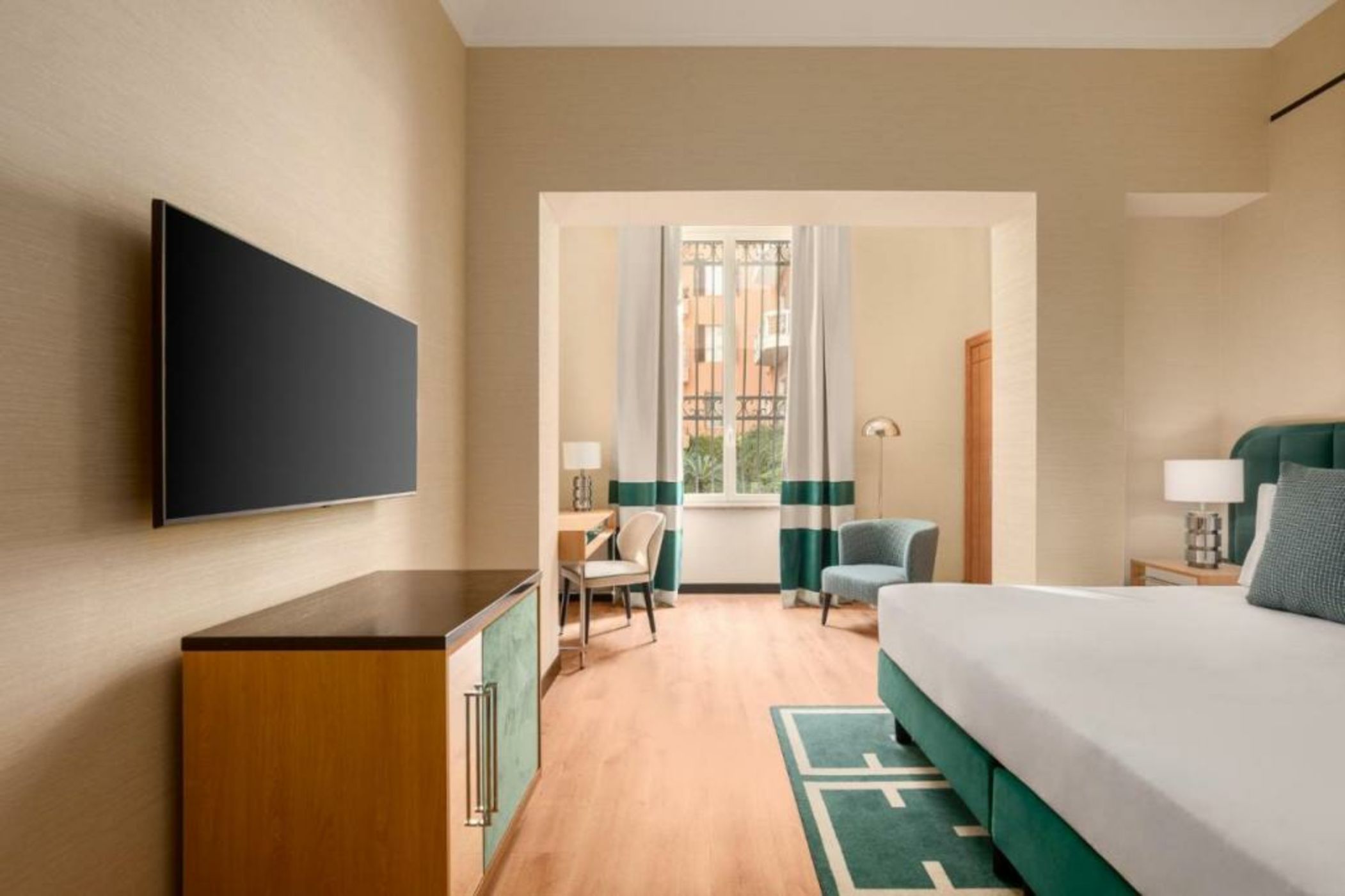 Room Mate Collection Mia, Rome Colosseum