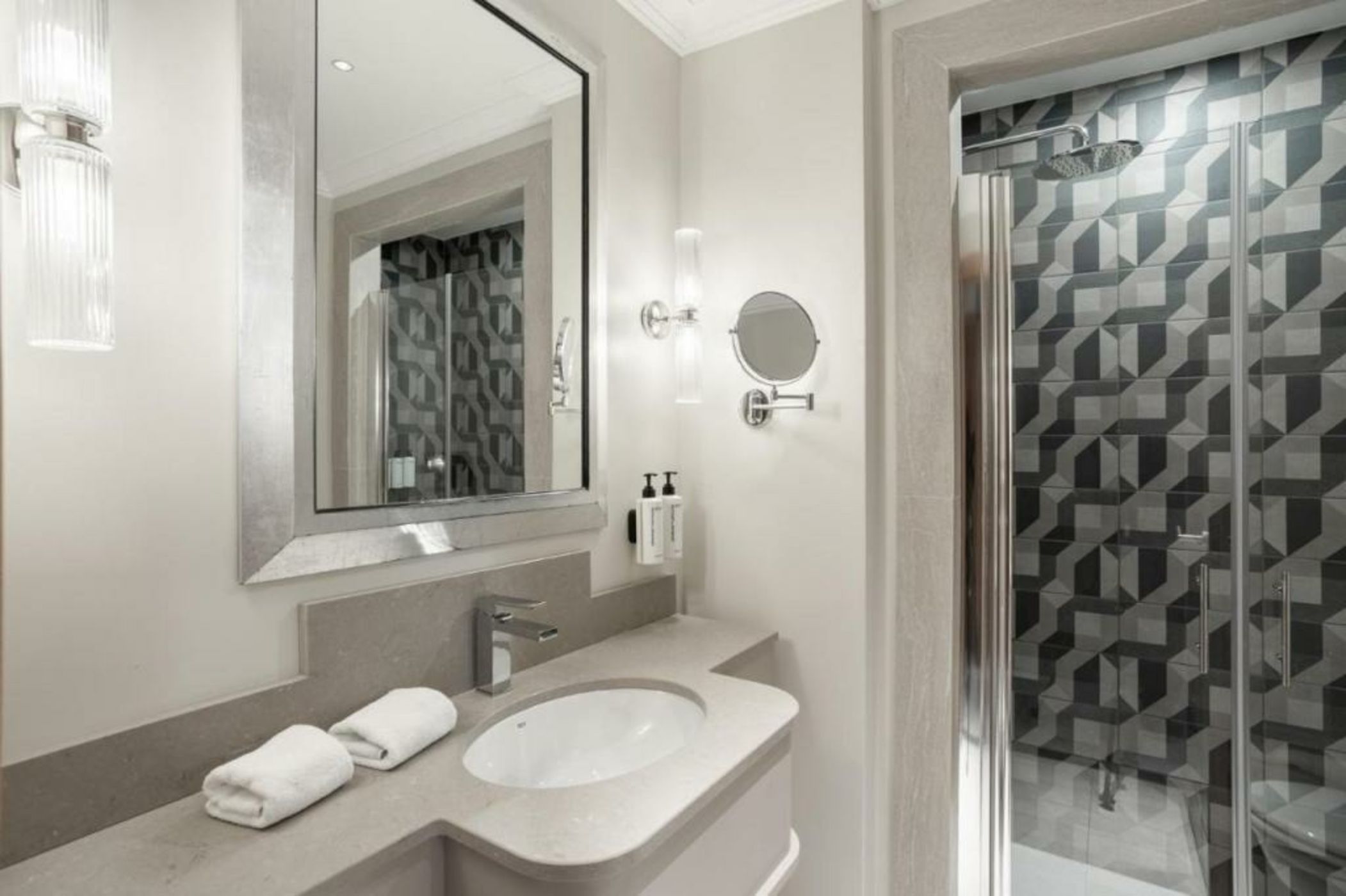 Room Mate Collection Mia, Rome Colosseum