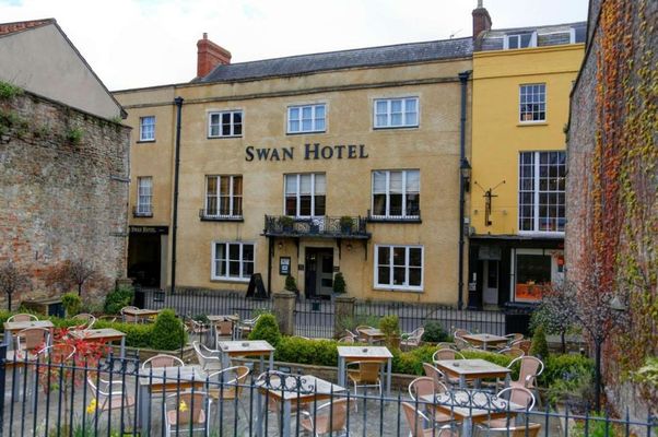 The Swan Hotel, Wells, Somerset - The Coaching Inn Group