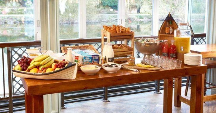 The Boathouse Inn & Riverside Rooms