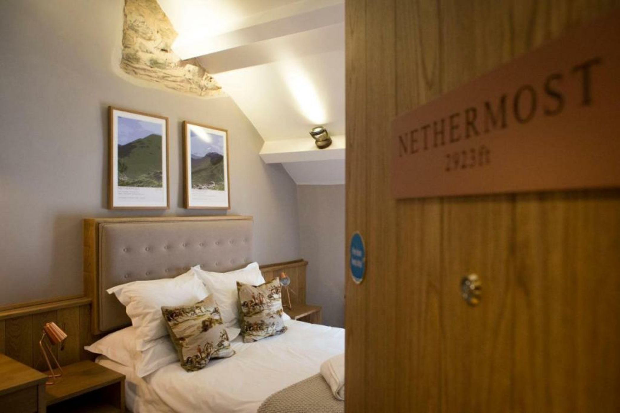 The Queen's Head Hotel