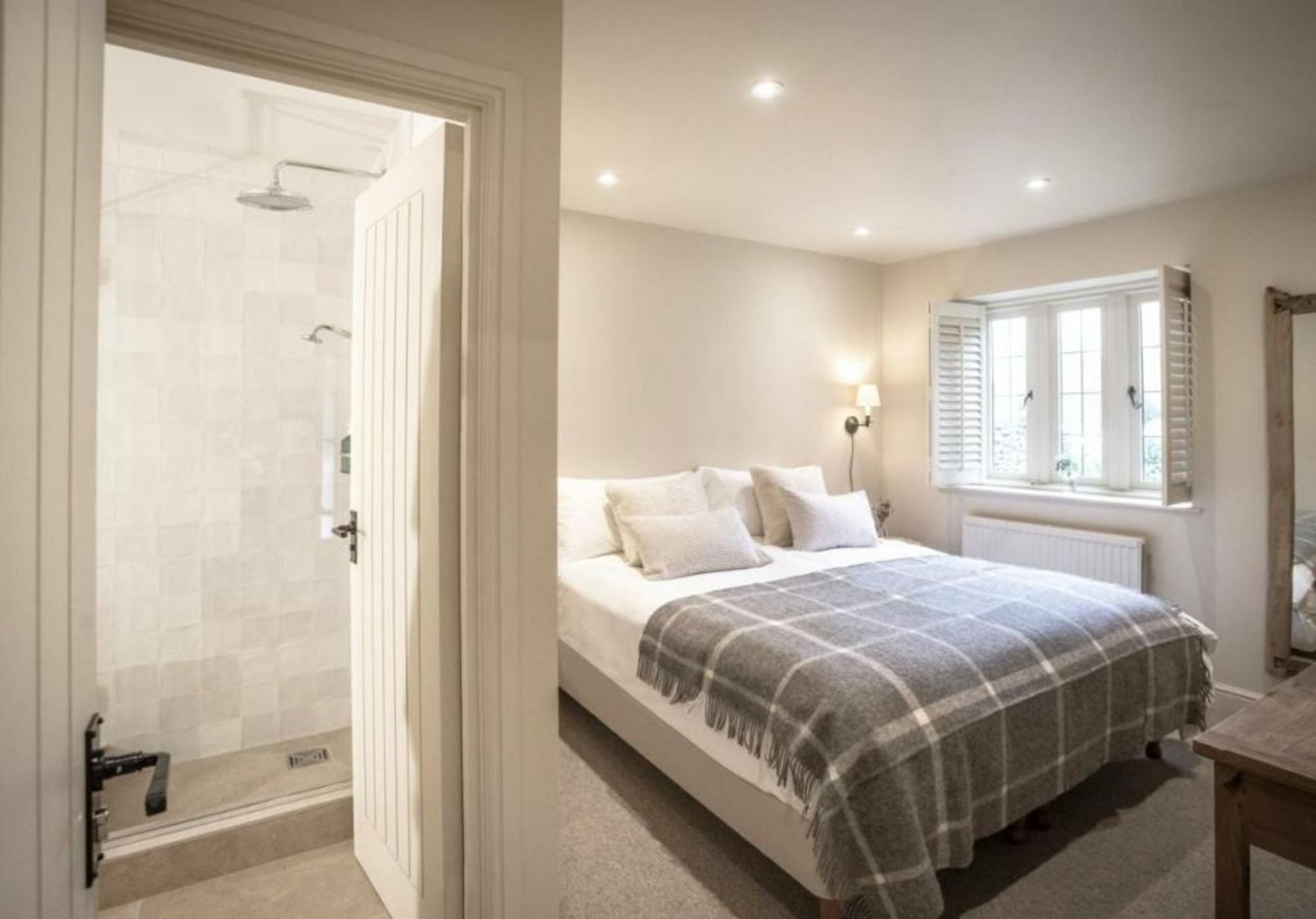 The Three Horseshoes