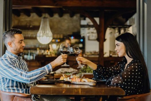 Oinou Strata - Adults Only