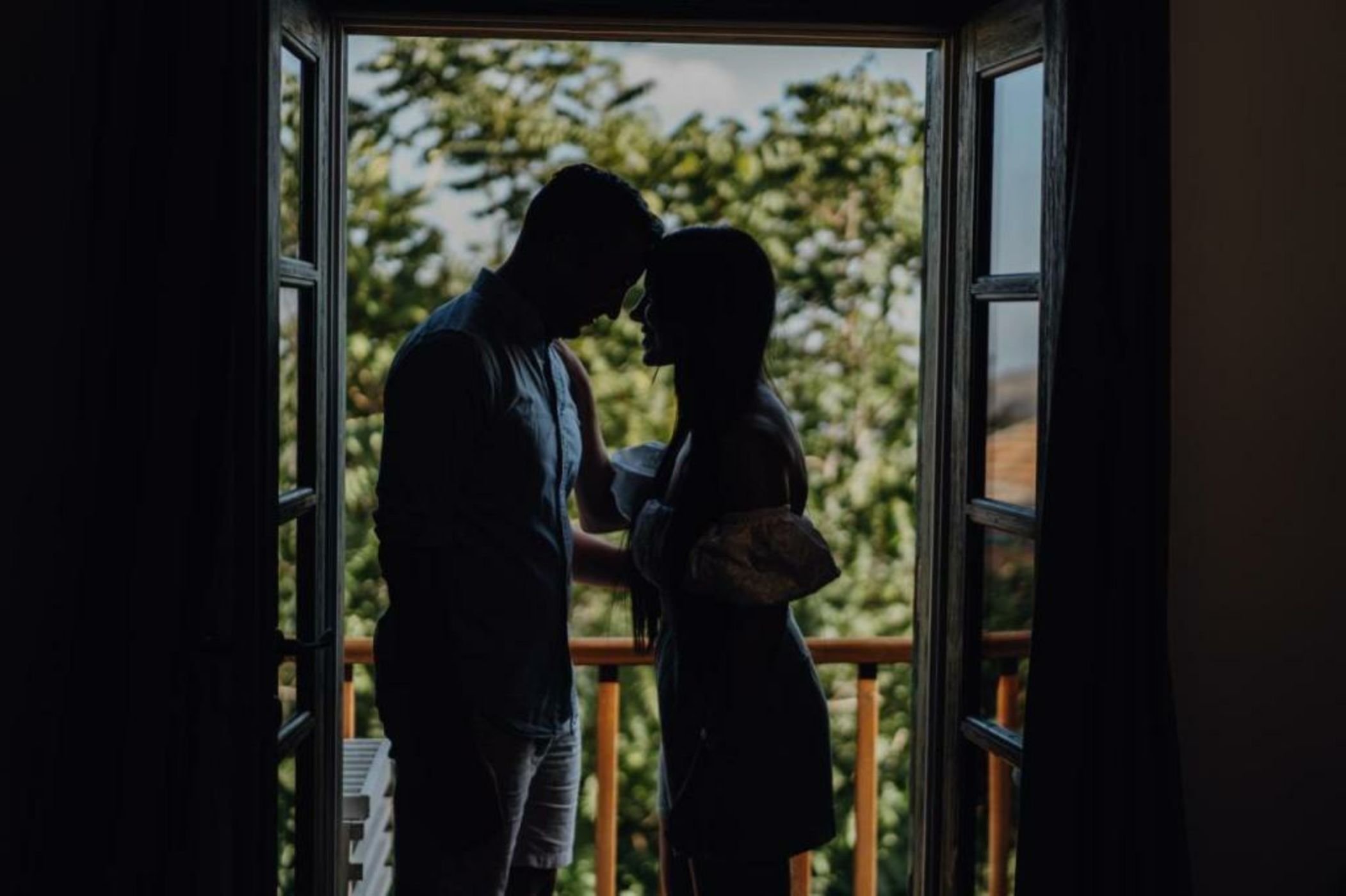 Oinou Strata - Adults Only