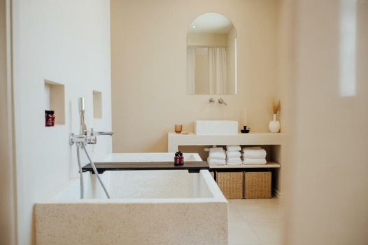 Thymises Boutique Hotel