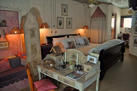 Cleopatra Mountain Farmhouse