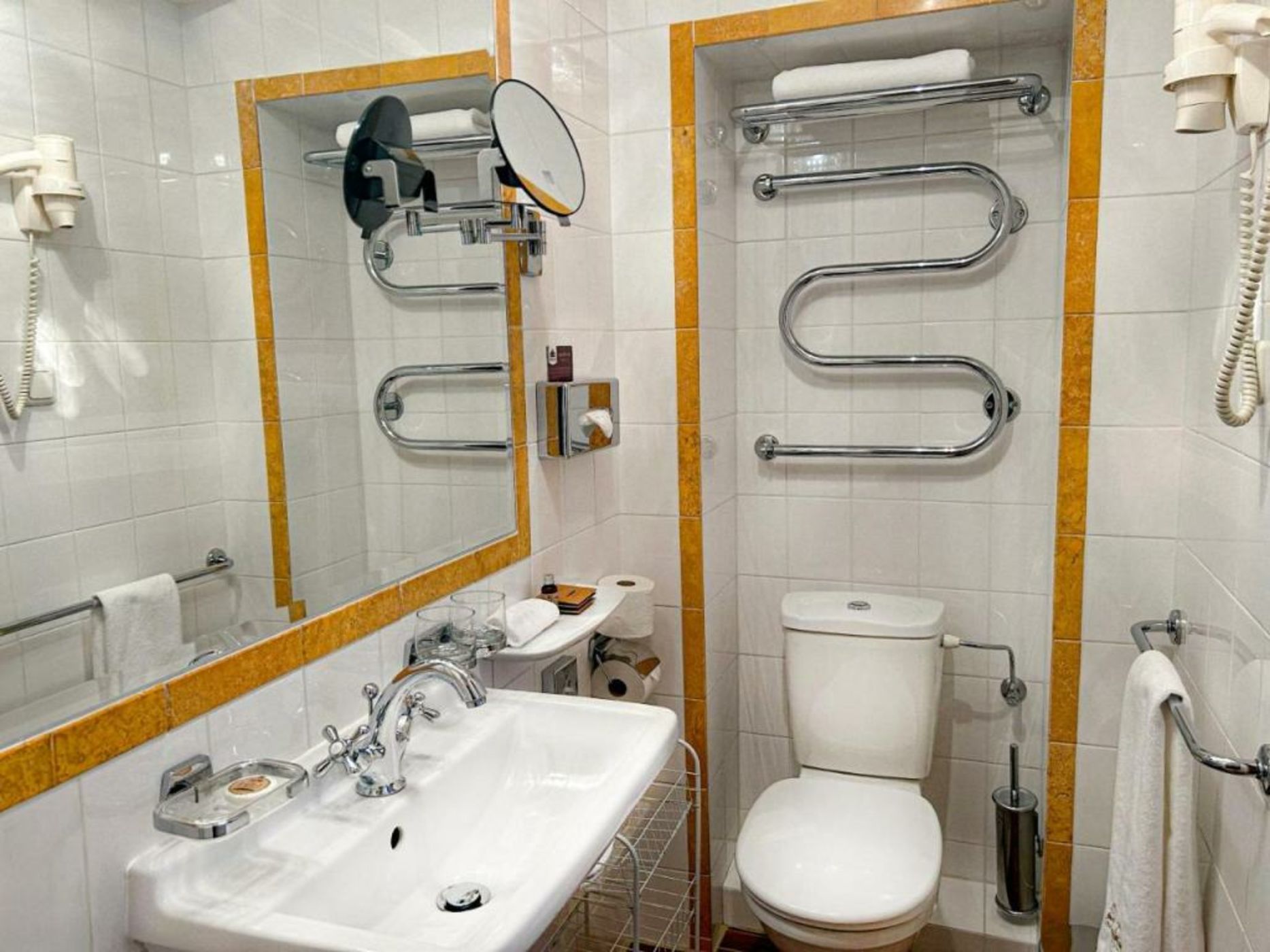 Imperial Hotel & Restaurant