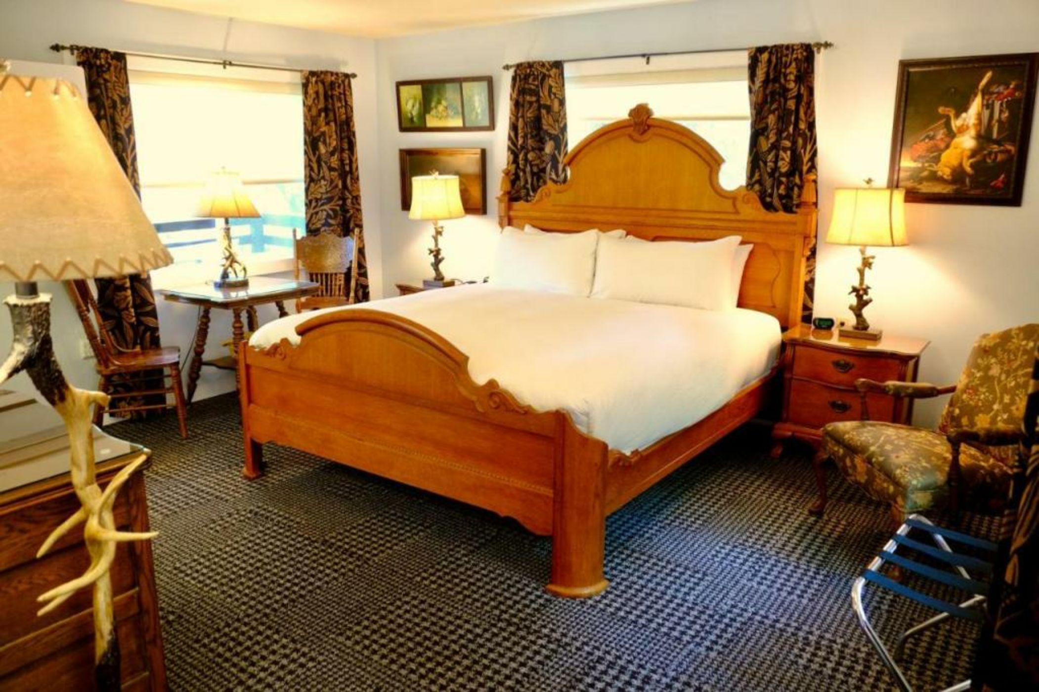 Yosemite Bug Rustic Mountain Resort