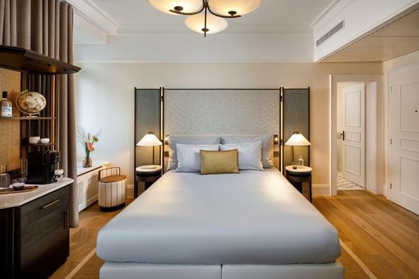 Small Luxury Hotel Ambassador Zurich