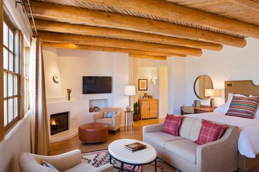 Rosewood Inn of the Anasazi