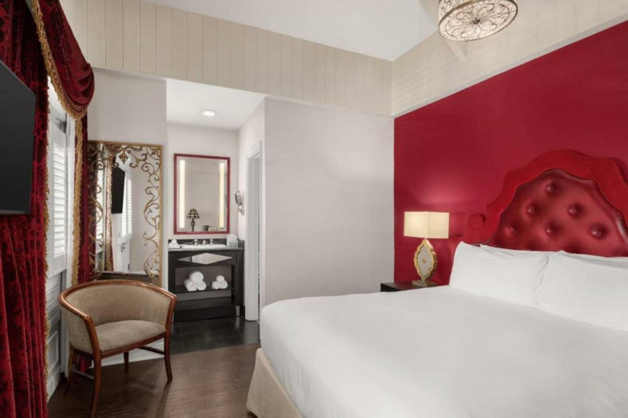 Dauphine Orleans Hotel