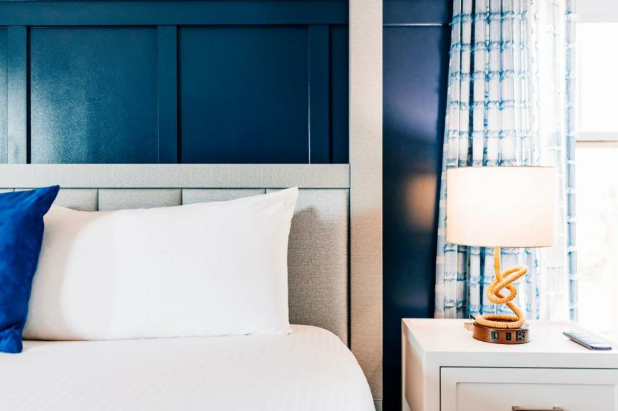 Salem Waterfront Hotel & Suites