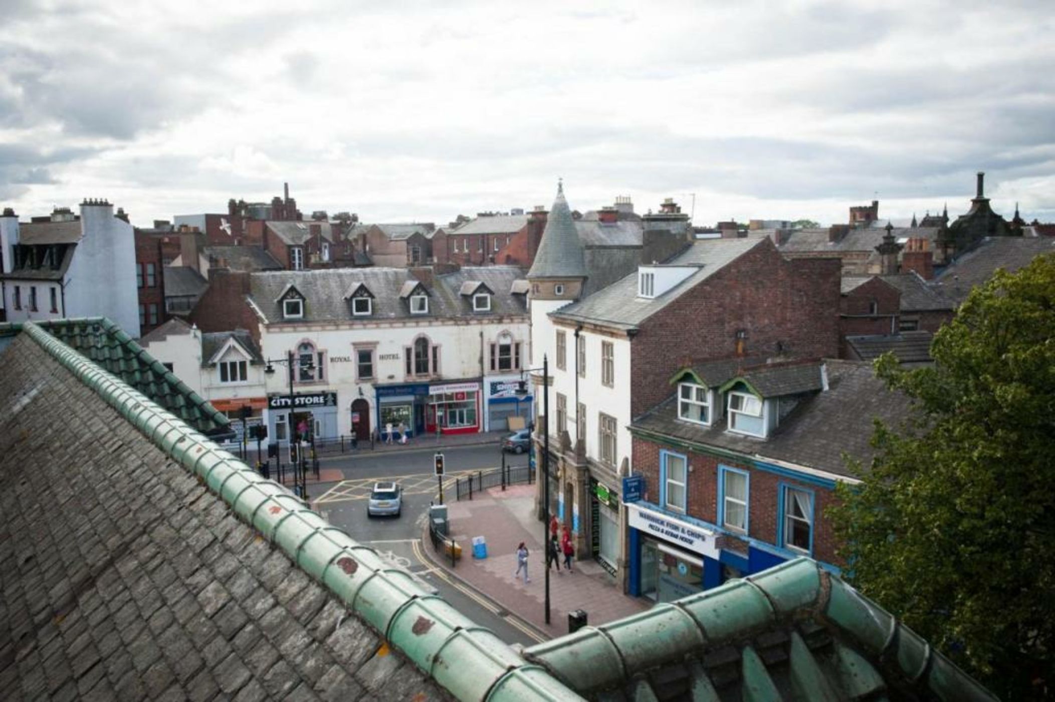 The Halston Carlisle