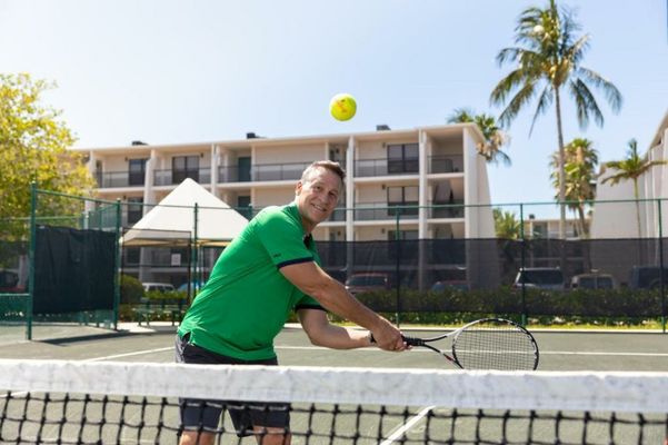 Sundial Beach Resort & Spa