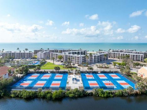 Sundial Beach Resort & Spa