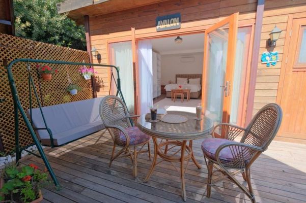 Kabak Avalon Bungalows