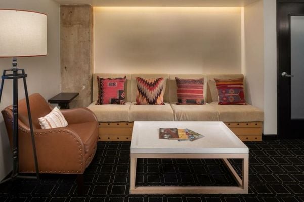 Hotel Valencia Riverwalk