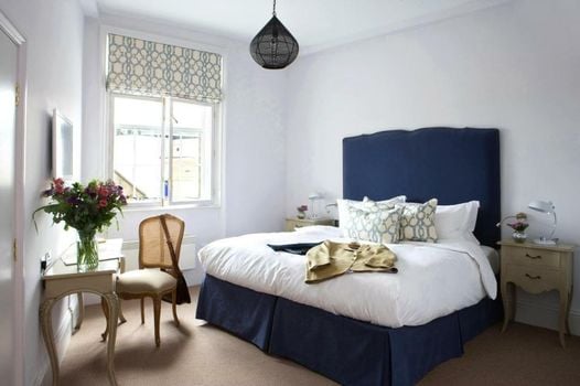 Rooms by Bistrot Pierre at The Crescent Inn