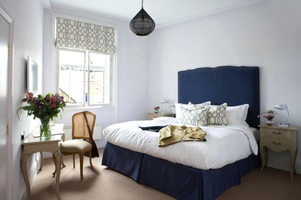 Rooms by Bistrot Pierre at The Crescent Inn