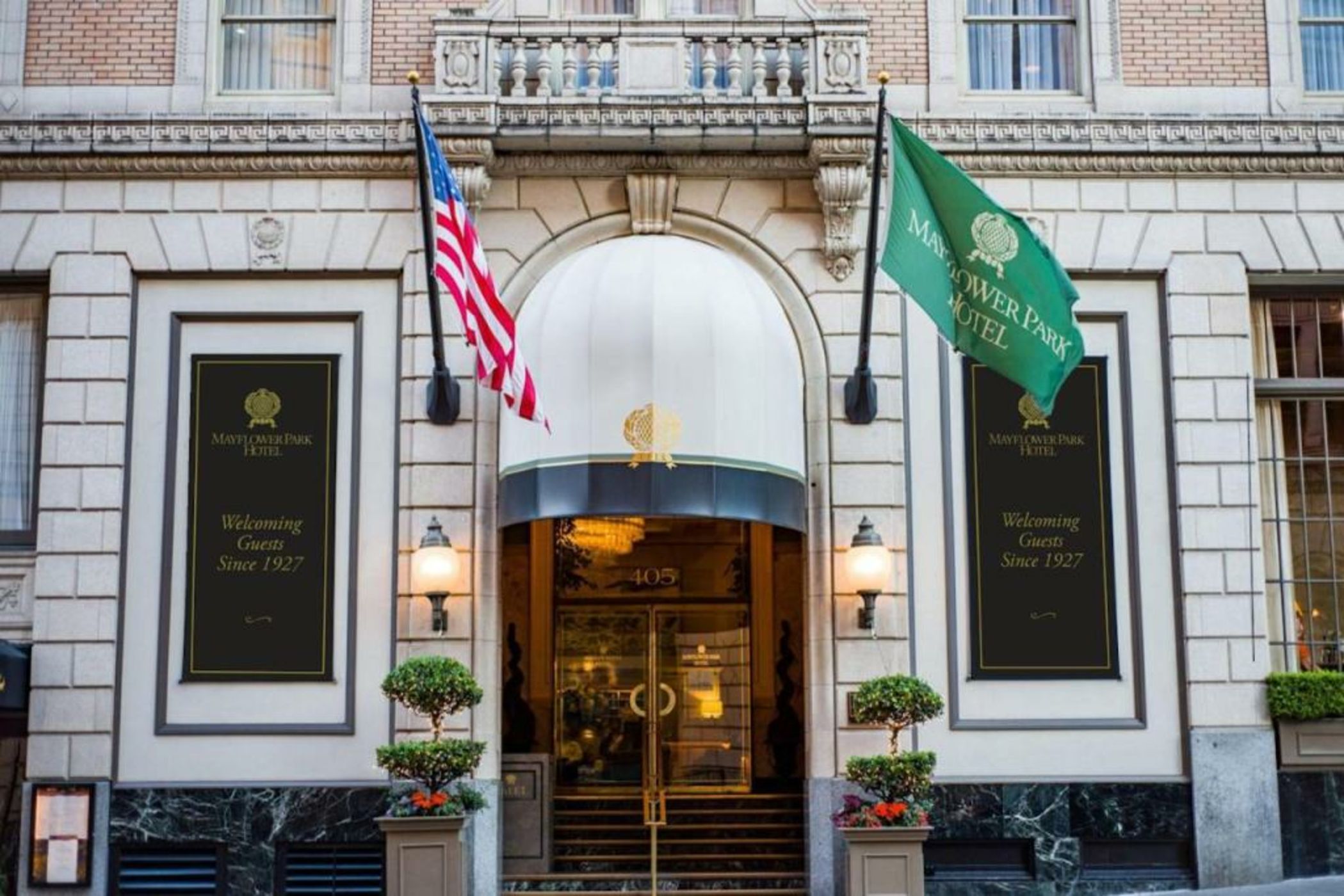 Mayflower Park Hotel