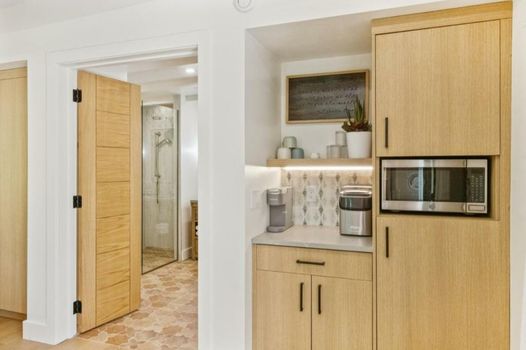 Sedona Views B&B and Luxury Creekside Cabins