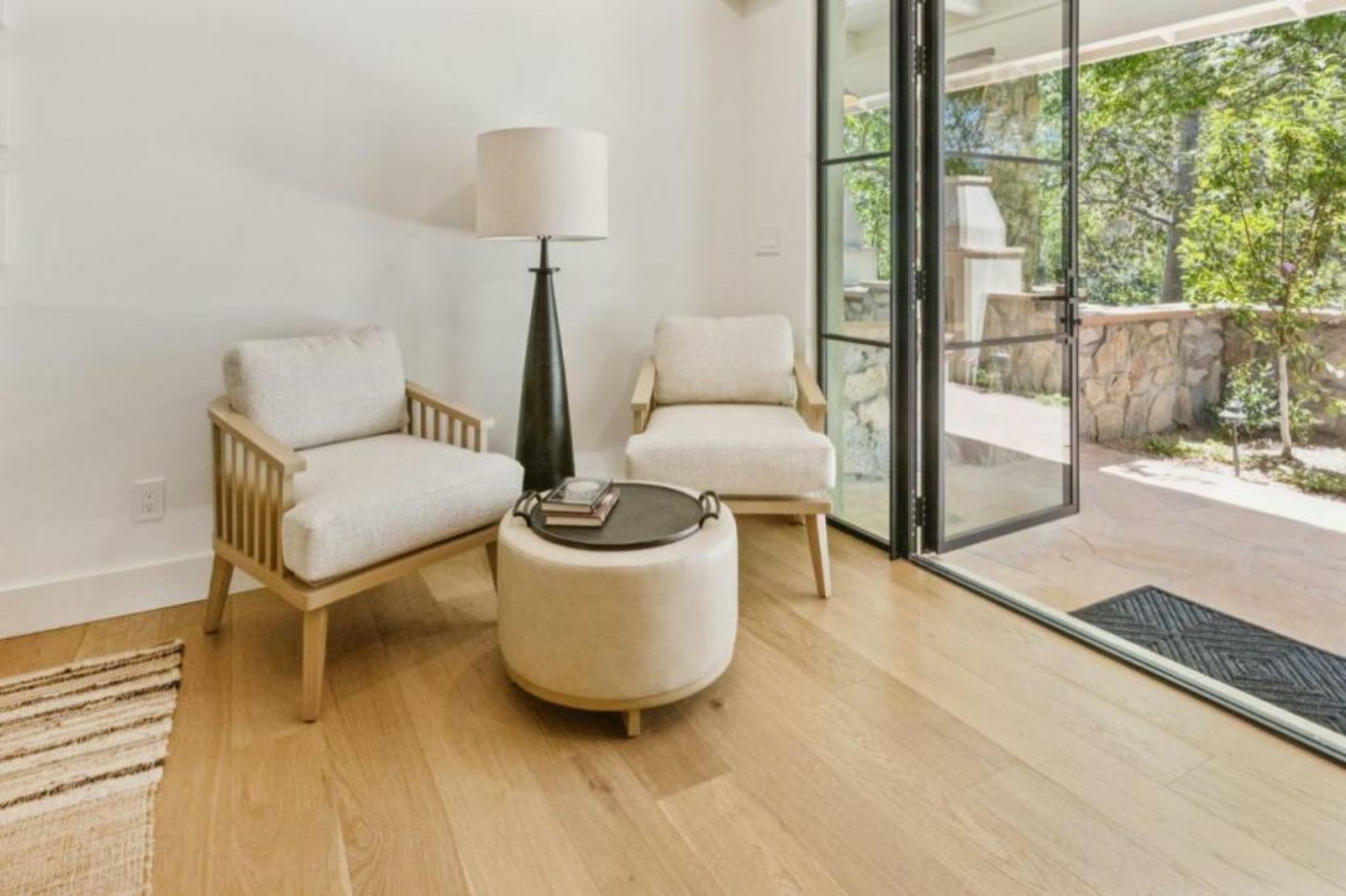 Sedona Views B&B and Luxury Creekside Cabins