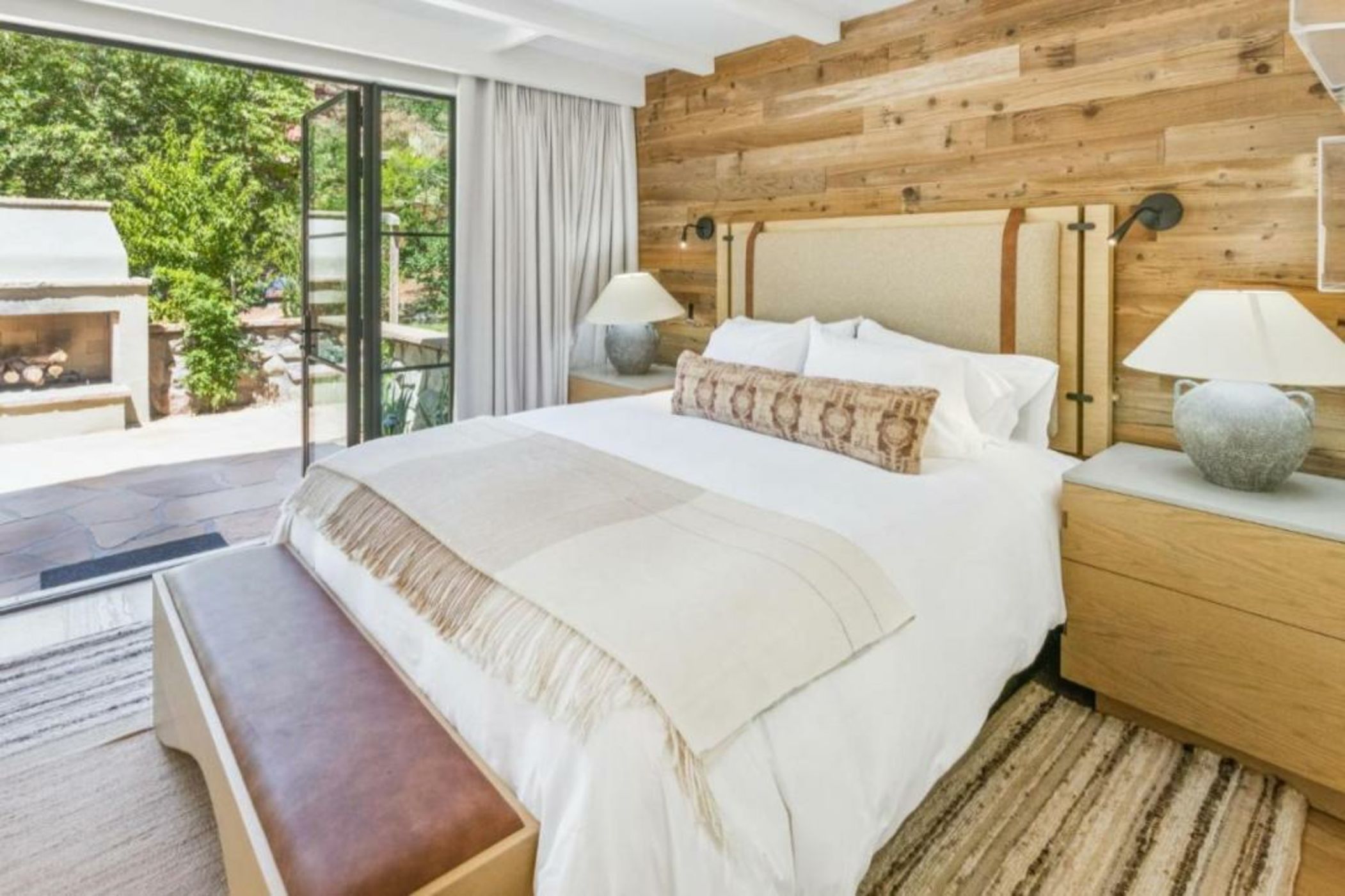 Sedona Views B&B and Luxury Creekside Cabins