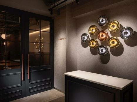 The Lively Osaka Honmachi