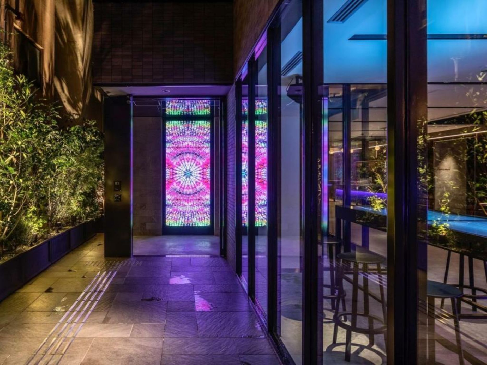 The Lively Osaka Honmachi