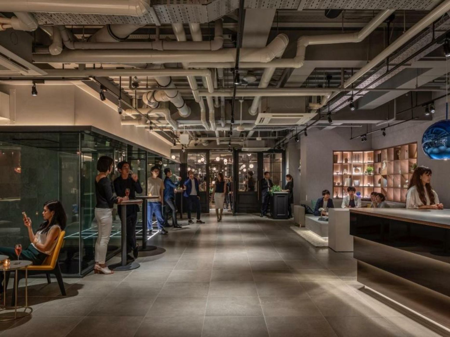 The Lively Osaka Honmachi