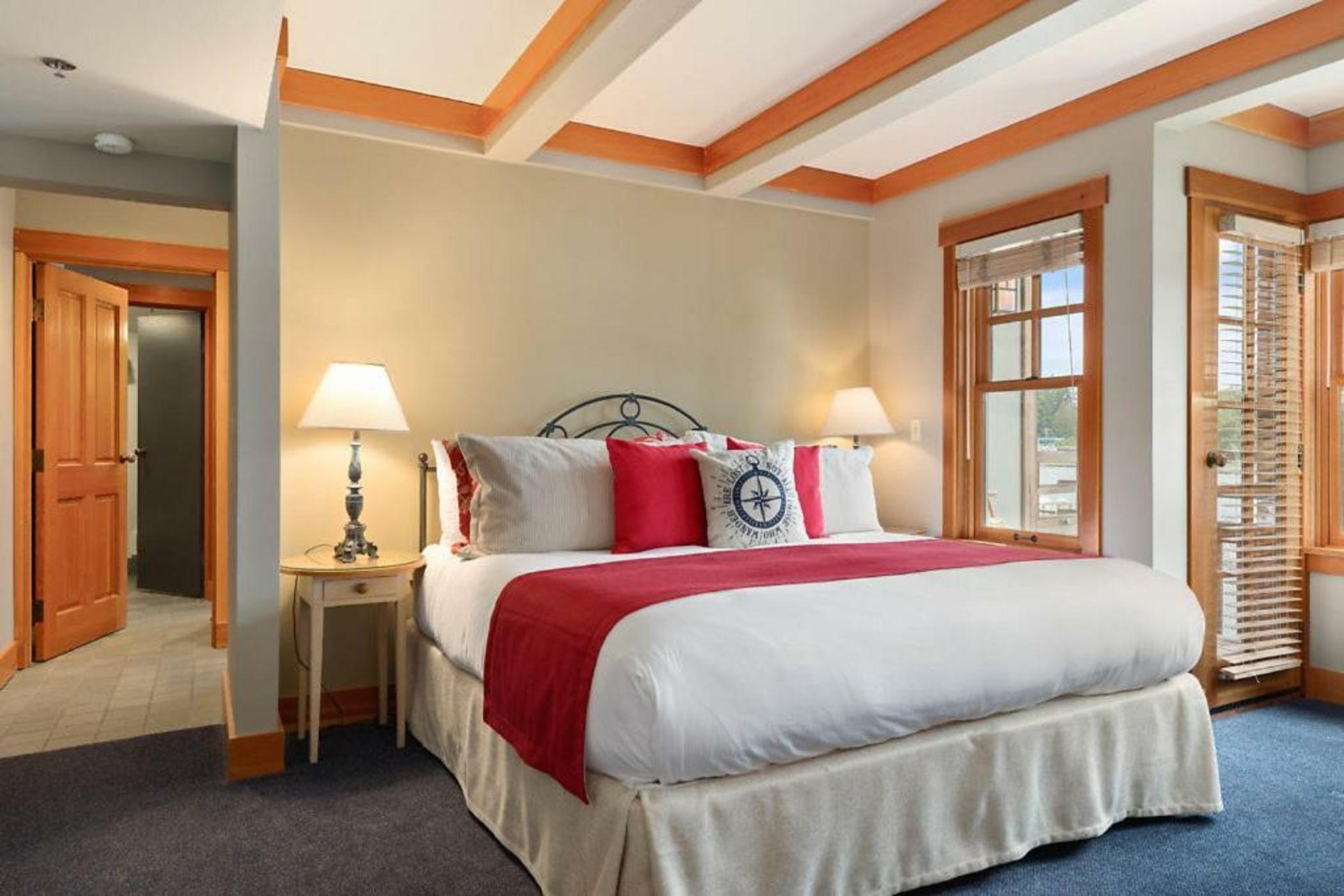 La Conner Channel Lodge